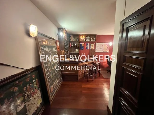 Multifamily in Barcelona, Barcelona for sale Interior Photo- Image 1 of 12