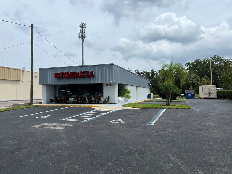 11913 N Dale Mabry Hwy, Tampa, FL for lease - Building Photo - Image 1 of 10