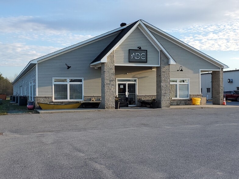 453 Ottawa St, Almonte, ON for lease - Building Photo - Image 3 of 7