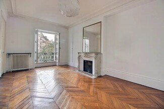 More details for 22 Rue De Douai, Paris - Office for Lease