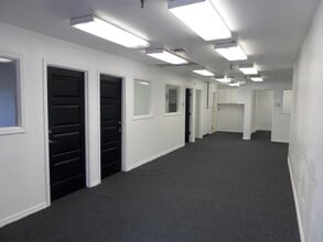 2545 W Holly St, Phoenix, AZ for lease Interior Photo- Image 2 of 16