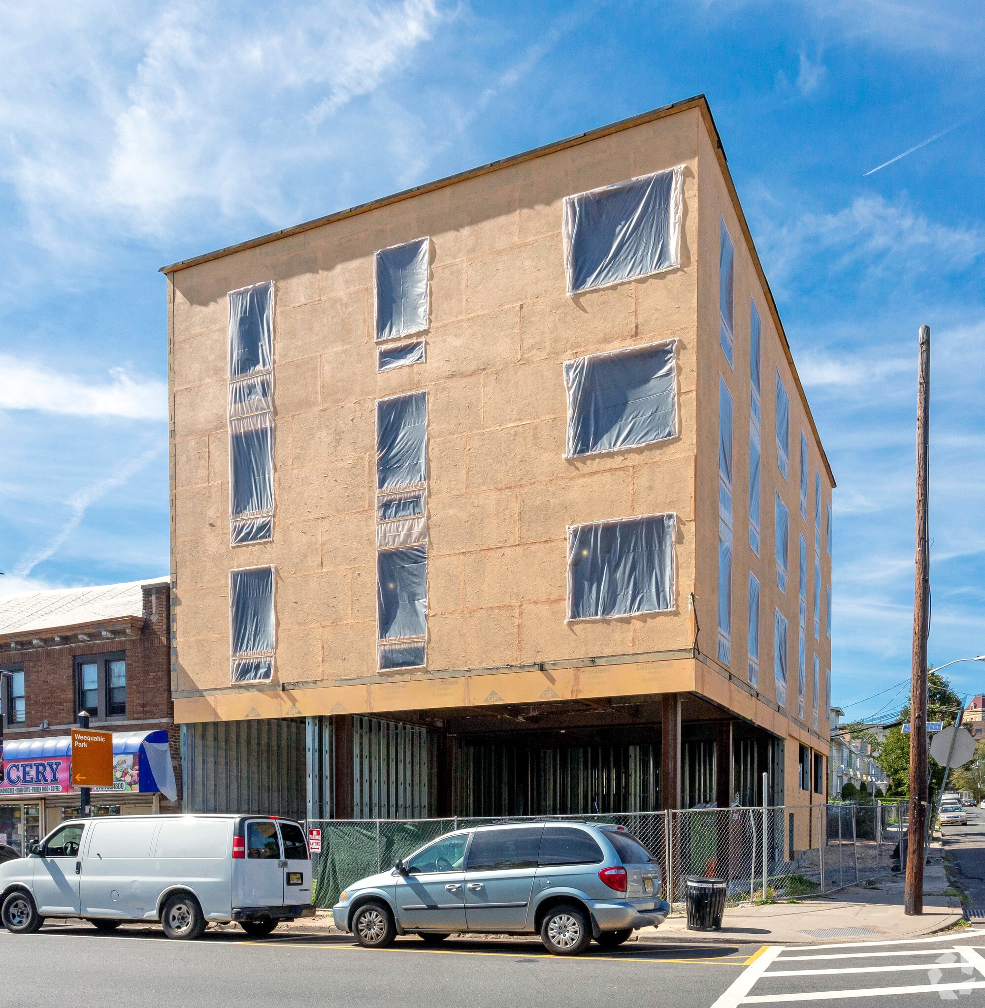 1057 Bergen St, Newark, NJ for sale Primary Photo- Image 1 of 1