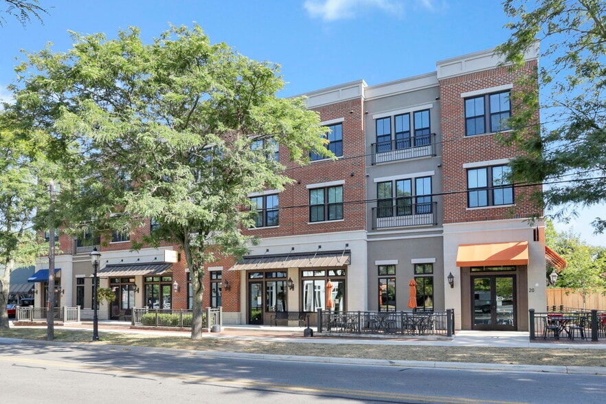 18-26 & 29-33 W Waterloo St portfolio of 2 properties for sale on LoopNet.com - Building Photo - Image 2 of 40