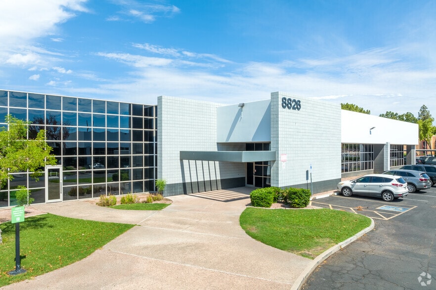 8836 N 23rd Ave, Phoenix, AZ for lease - Building Photo - Image 1 of 10
