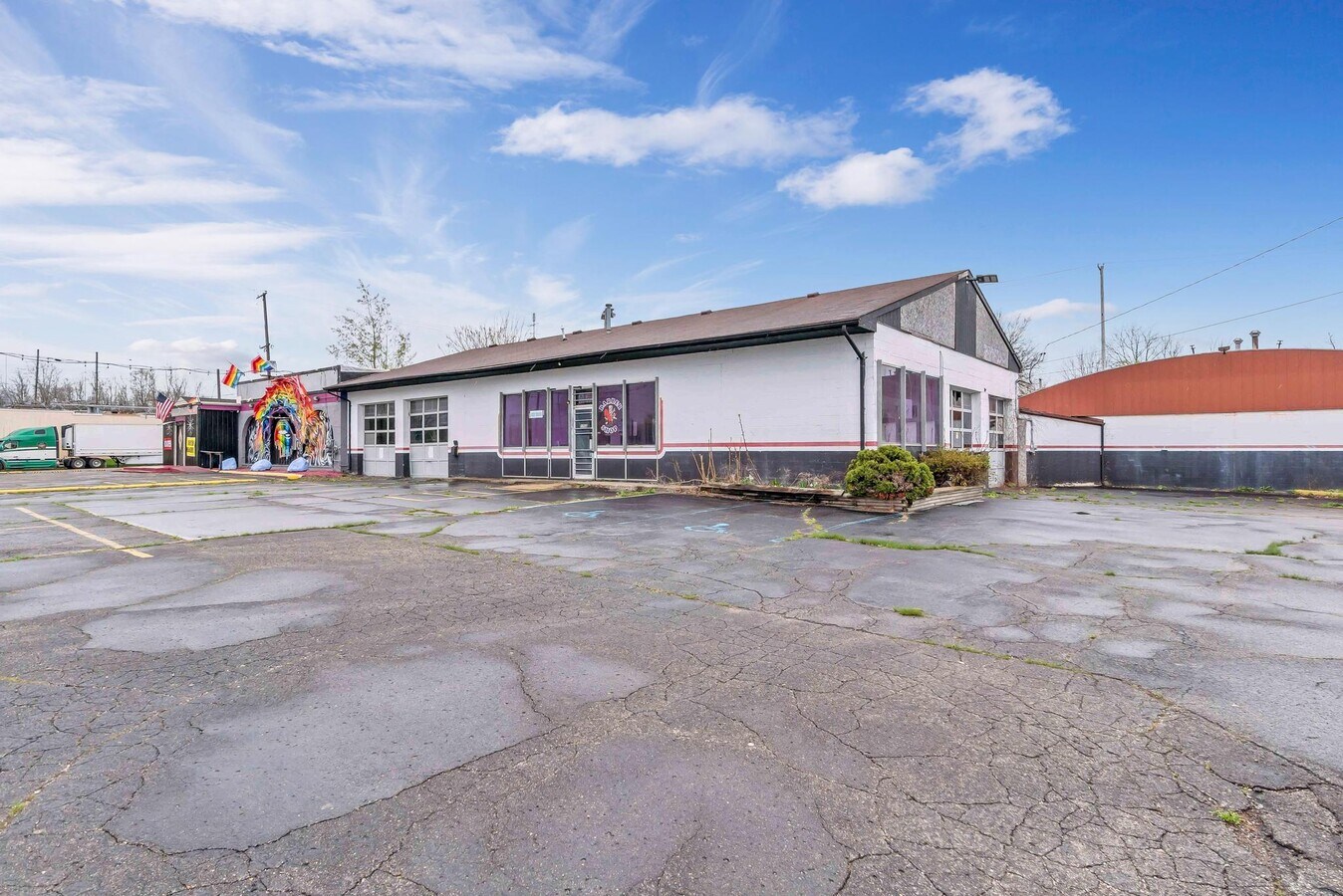 1702 S Saginaw St, Flint, MI 48503