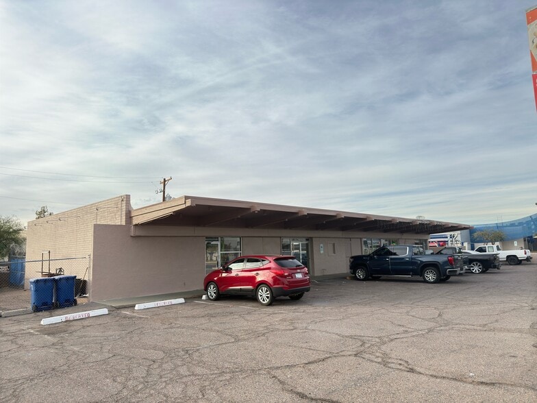 1704 N Country Club Dr, Mesa, AZ for sale - Building Photo - Image 3 of 5