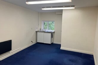 The Parade, Liskeard for lease Interior Photo- Image 2 of 2