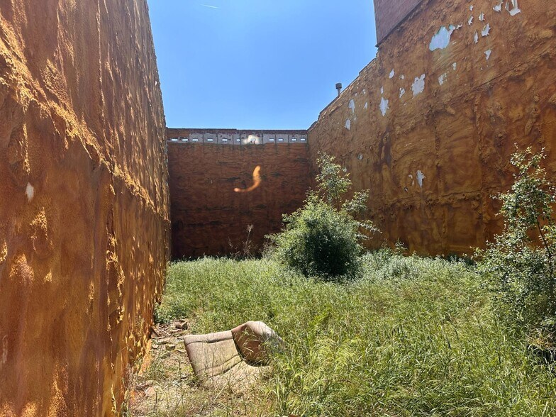 Carrer de Magí Colet, 51, Sabadell, Barcelona for sale - Building Photo - Image 1 of 1