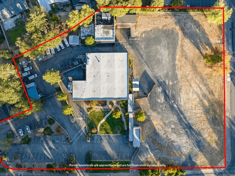 715 NW Dimmick St, Grants Pass, OR for sale - Building Photo - Image 3 of 68