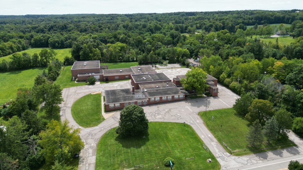 1586 Center Rd, Hinckley, OH for sale - Primary Photo - Image 1 of 1