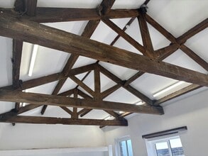 8 Cheapside, Wakefield for lease Interior Photo- Image 1 of 10