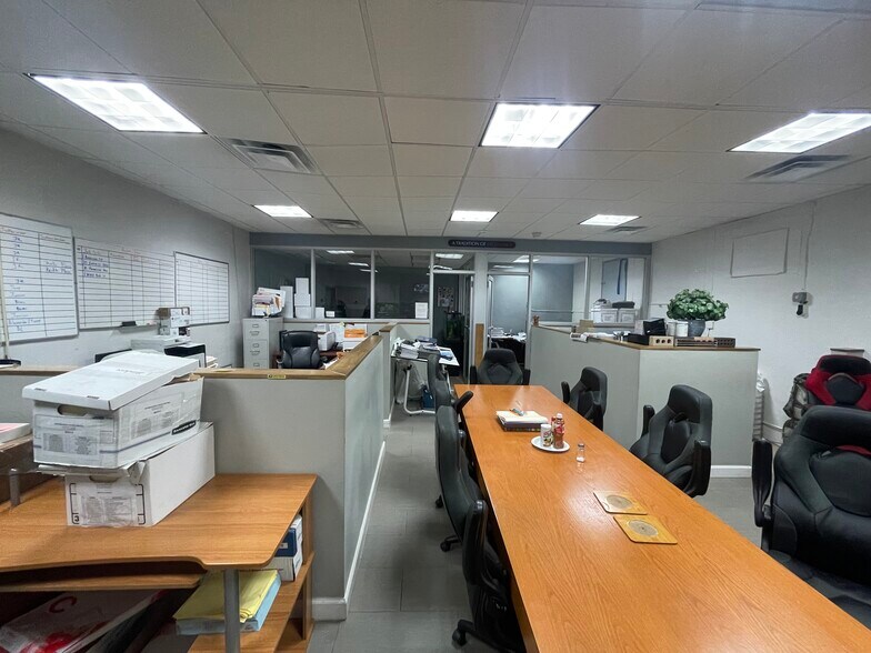 719-729 E 135 St, Bronx, NY for lease - Interior Photo - Image 2 of 14