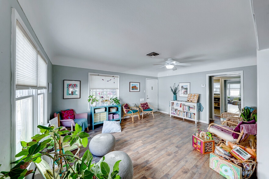 610 S 8th St, Las Vegas, NV for lease - Building Photo - Image 3 of 18