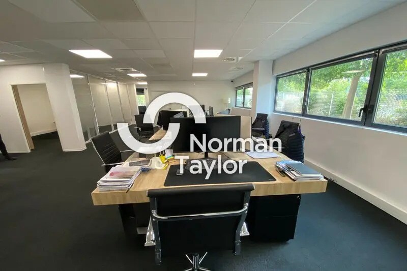 Office in Montpellier for lease - Interior Photo - Image 3 of 12