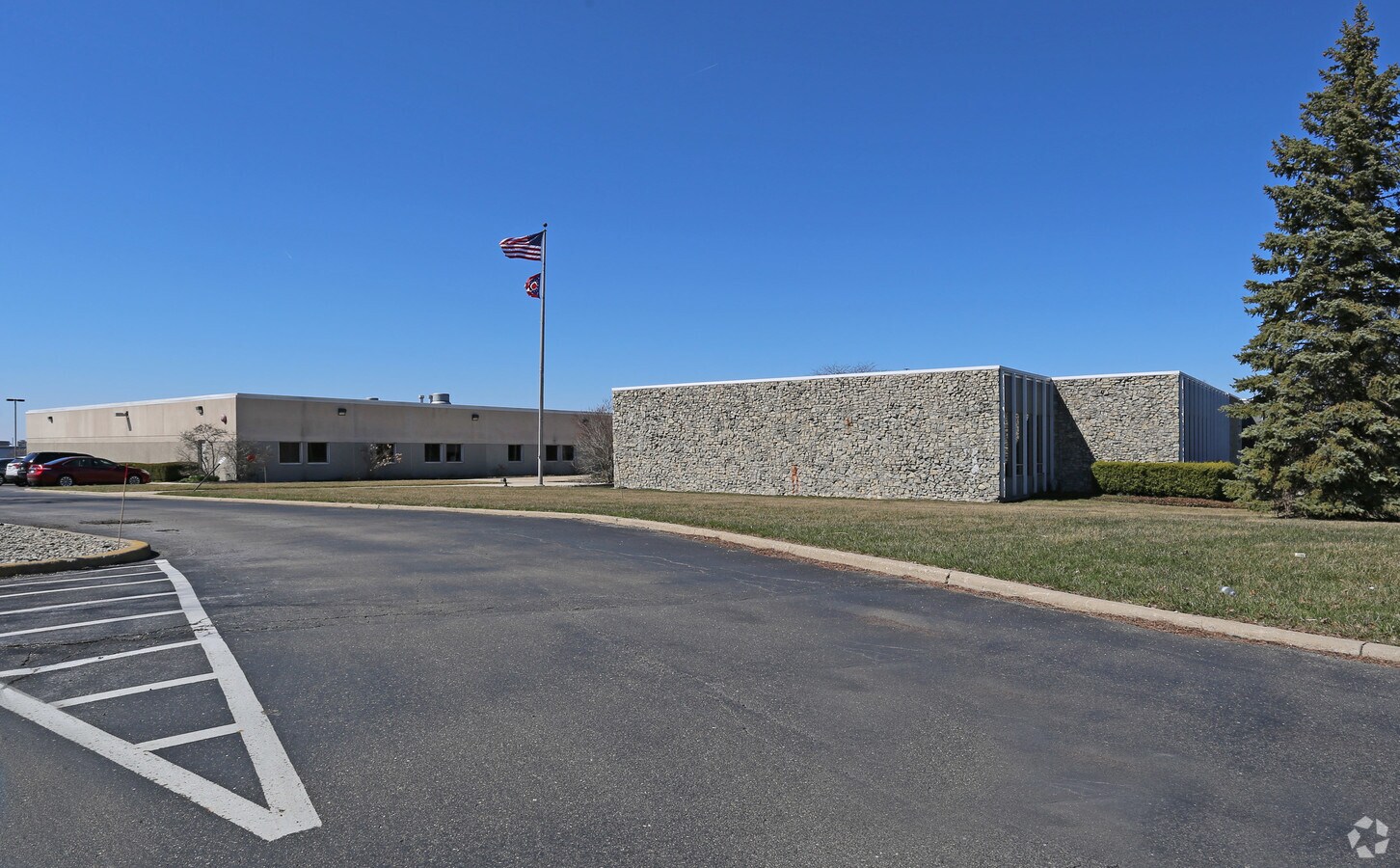 225 Byers Rd, Miamisburg, OH 45342