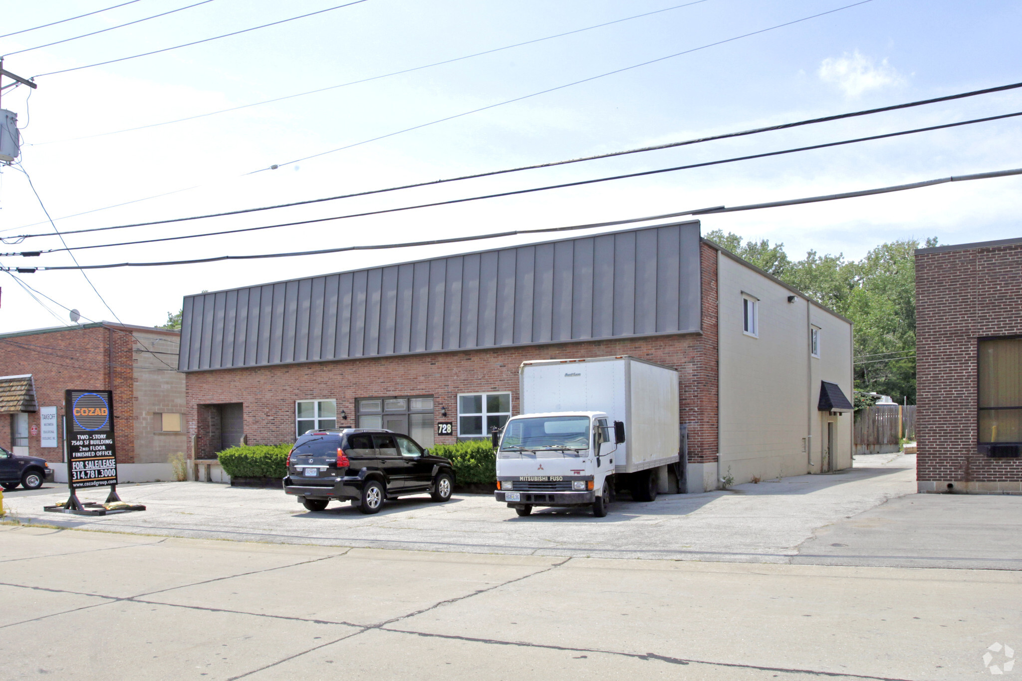 726-728 Hanley Industrial Ct, Brentwood, MO for lease Primary Photo- Image 1 of 8