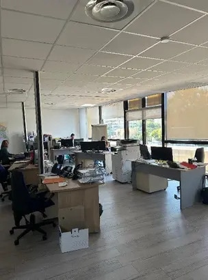 Retail in Marseille for lease - Building Photo - Image 2 of 12