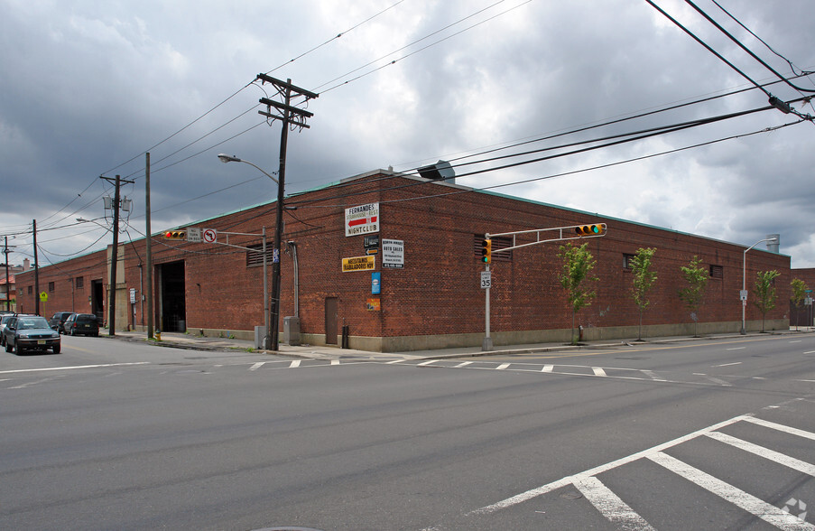 470-484 Raymond Blvd, Newark, NJ for sale - Primary Photo - Image 1 of 1