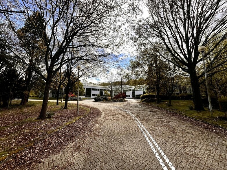 Parkway, Fareham for lease - Building Photo - Image 2 of 11