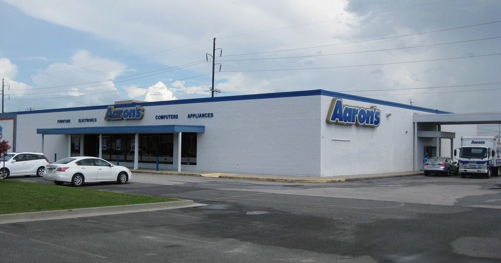 2275 Memorial Dr, Waycross, GA for sale - Primary Photo - Image 1 of 1