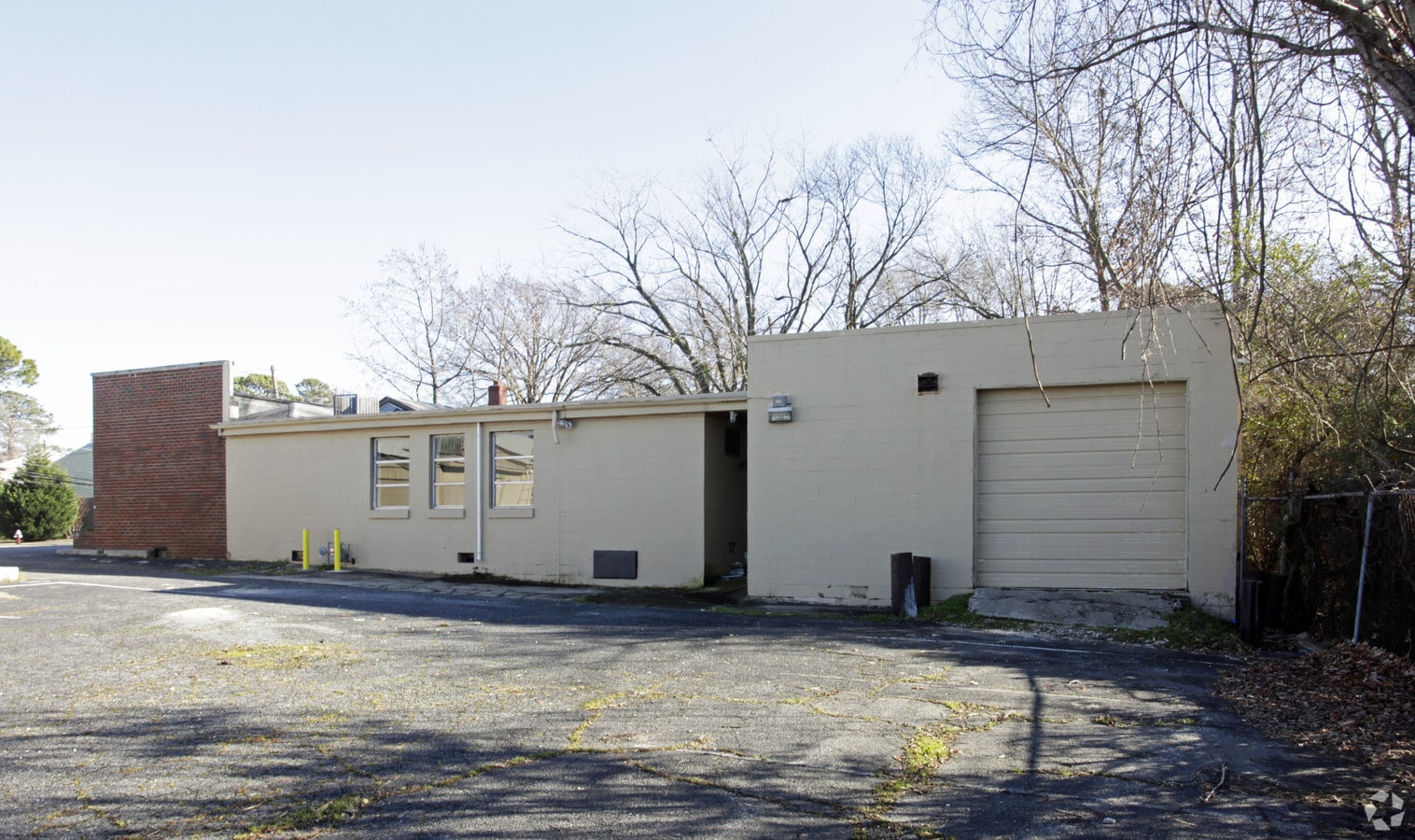 1517 Aberdeen Rd, Hampton, VA 23666