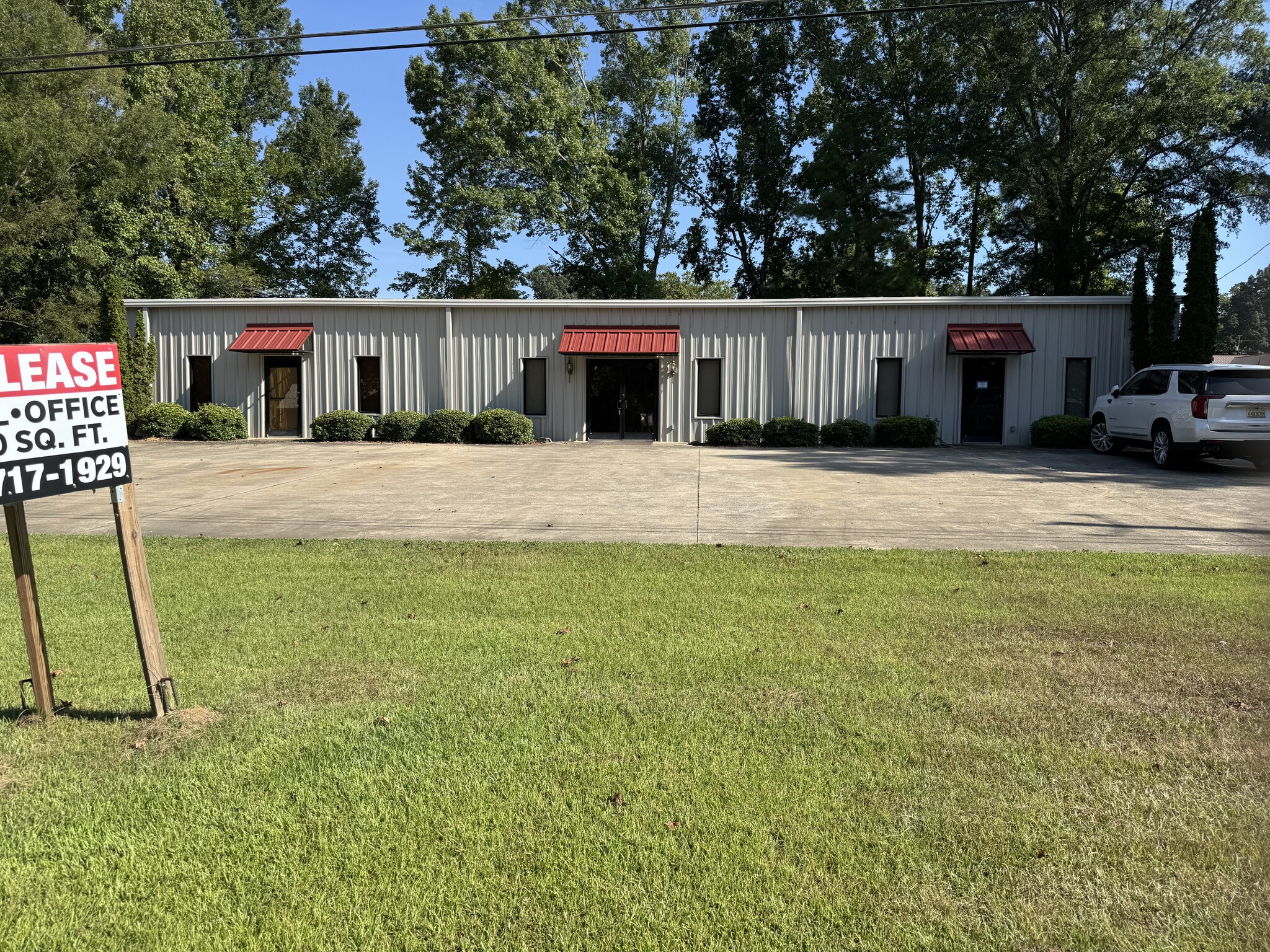 1721 E Ridgewood Rd, Jasper, AL for lease Building Photo- Image 1 of 11