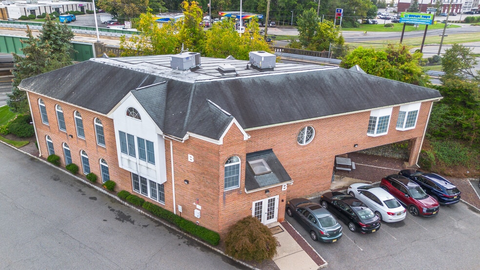 271 Route 46 W, Fairfield, NJ for lease - Building Photo - Image 3 of 52