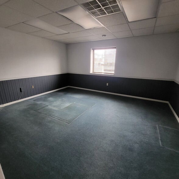 123 N 5th St, Allentown, PA for lease - Interior Photo - Image 3 of 13