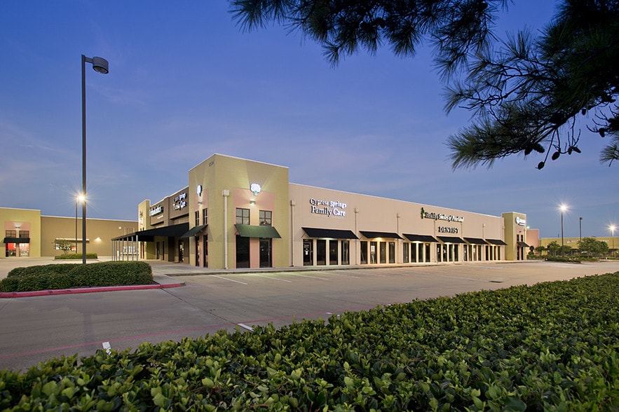 12000-12008 Shadow Creek Pky, Pearland, TX for lease - Building Photo - Image 1 of 6