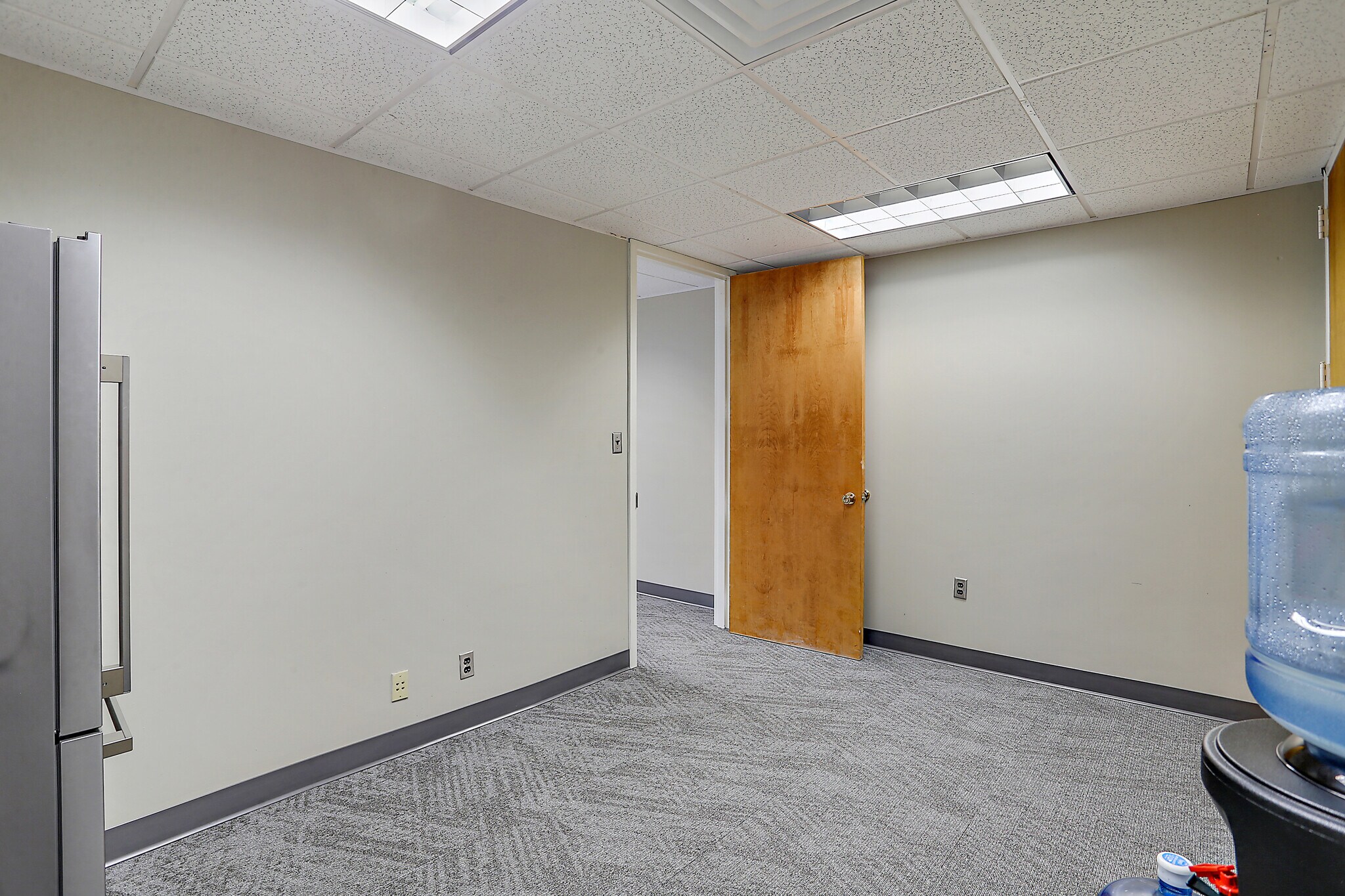 1755 Lelia Dr, Jackson, MS 39216 Office for Lease