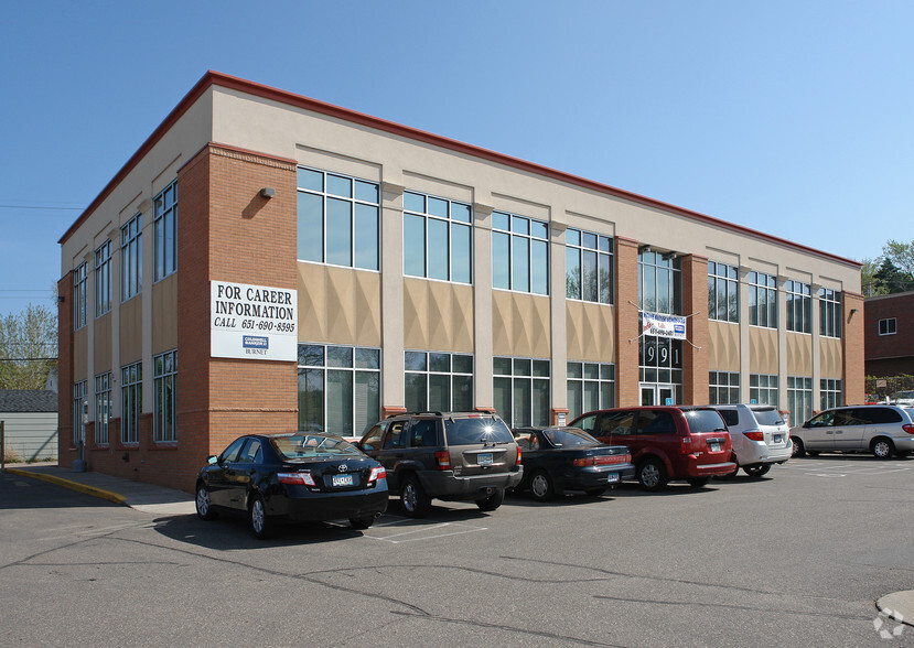 1991 Ford Pky, Saint Paul, MN for lease - Building Photo - Image 3 of 4