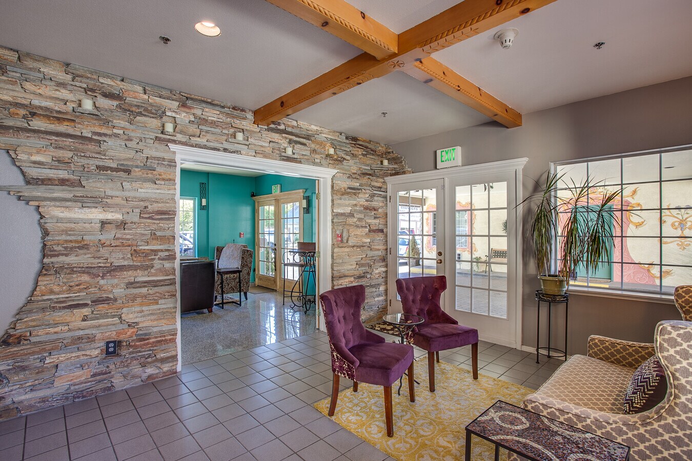 1016 Commercial St, Leavenworth, WA 98826 Leavenworth Village Inn