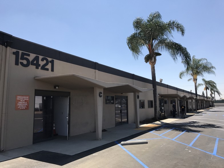 15421 Carmenita Rd, Santa Fe Springs, CA for lease - Building Photo - Image 1 of 5