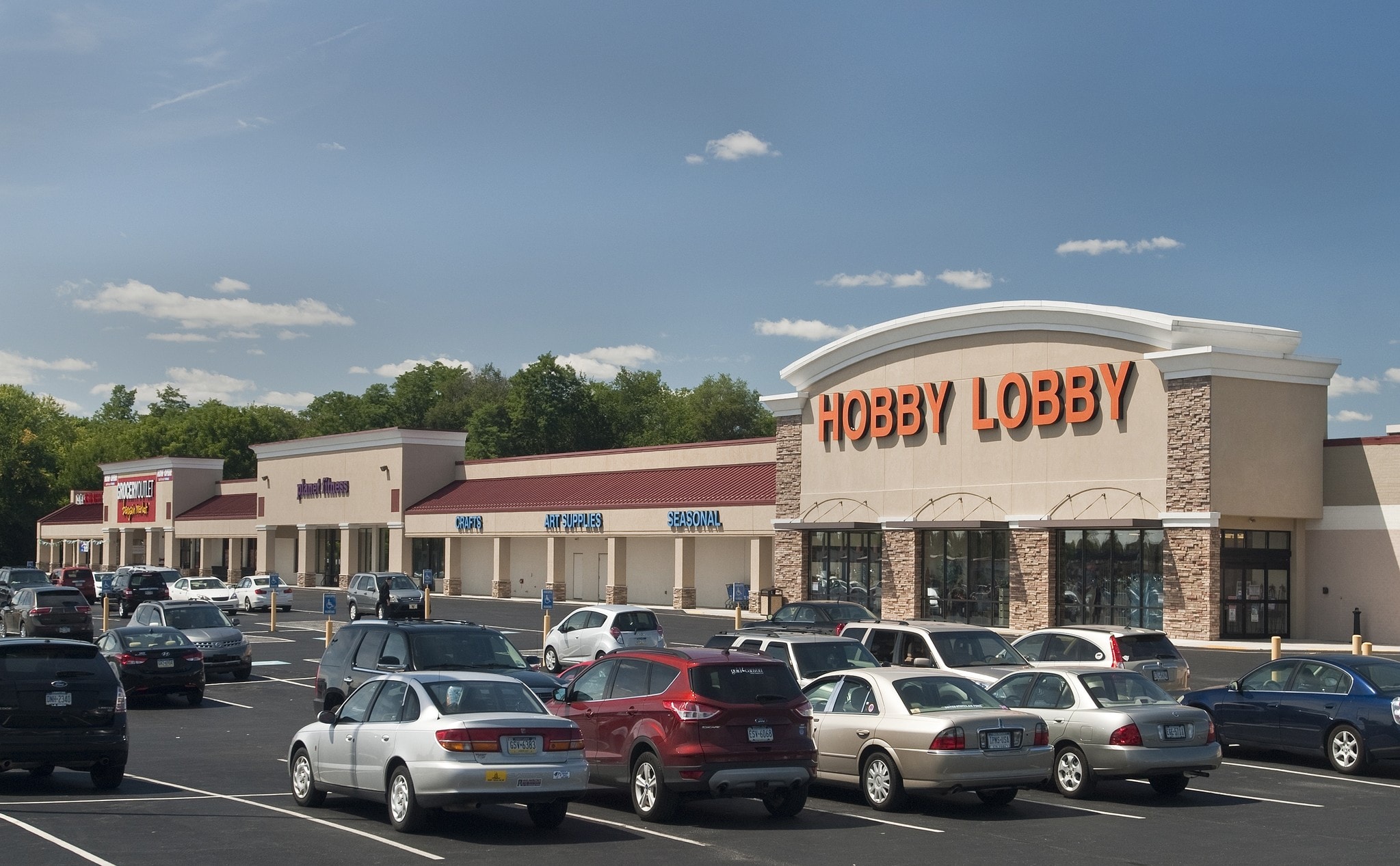 1661 Lincoln Way E, Chambersburg, PA 17202 - Chambersburg Plaza | LoopNet