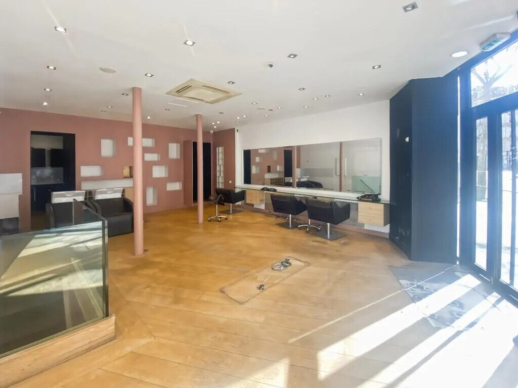 Location Commerce 63 m² - Photo 1