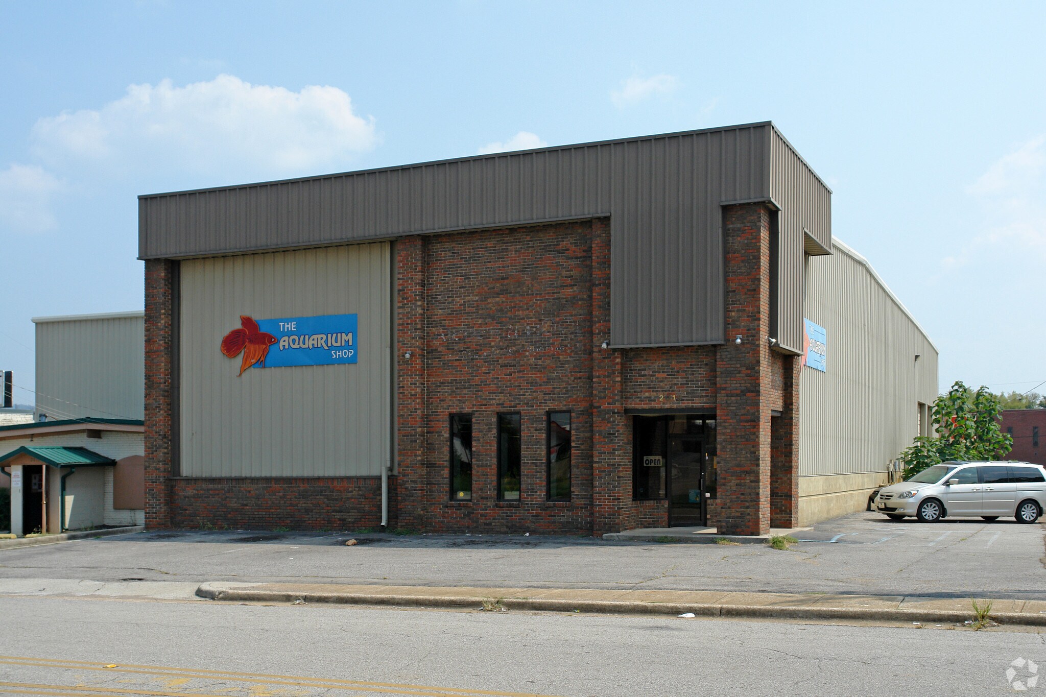 2013 Cox Ave, Huntsville, AL for sale Primary Photo- Image 1 of 1