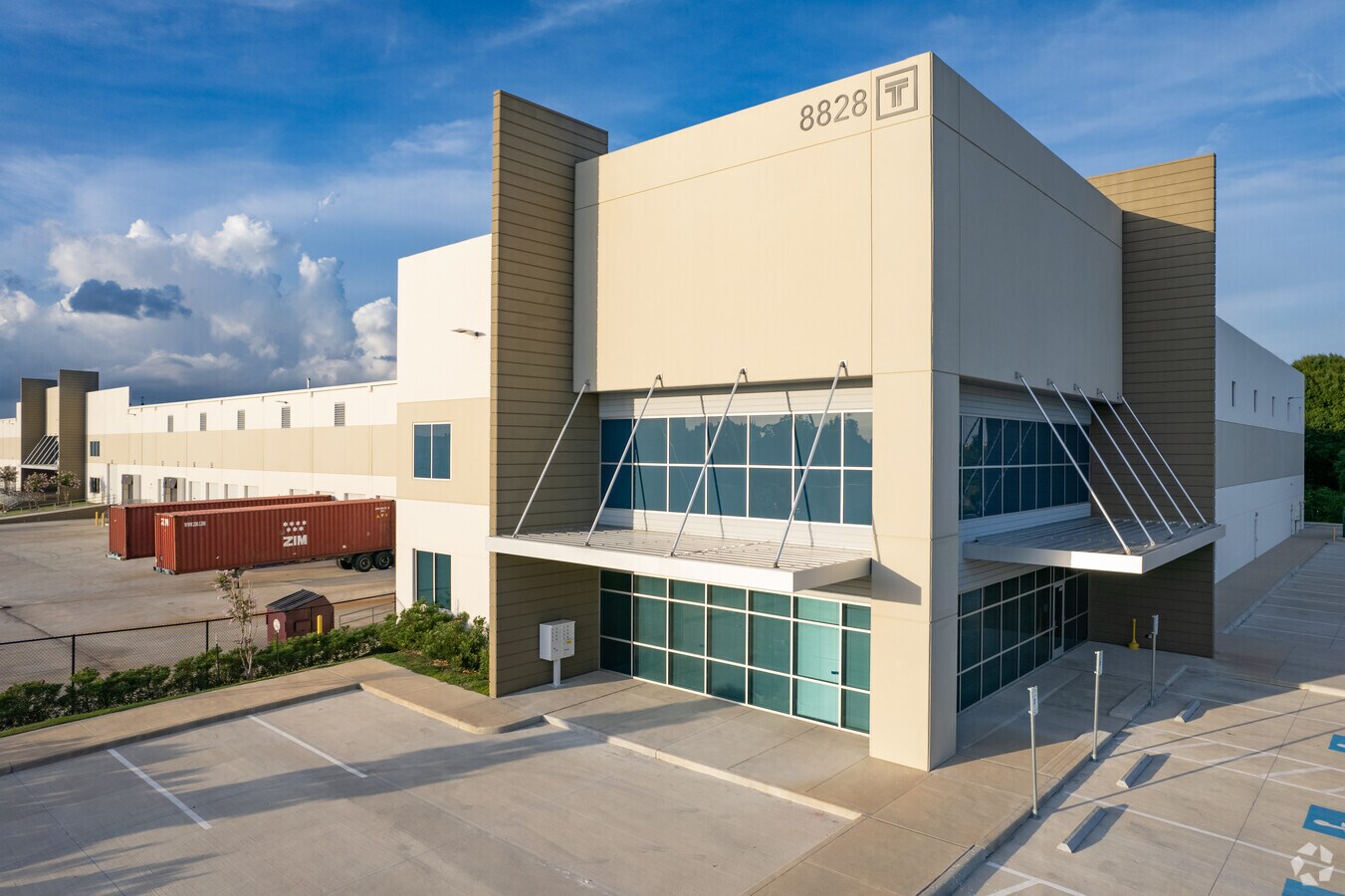 8828 Taub Rd, Houston, TX 77064