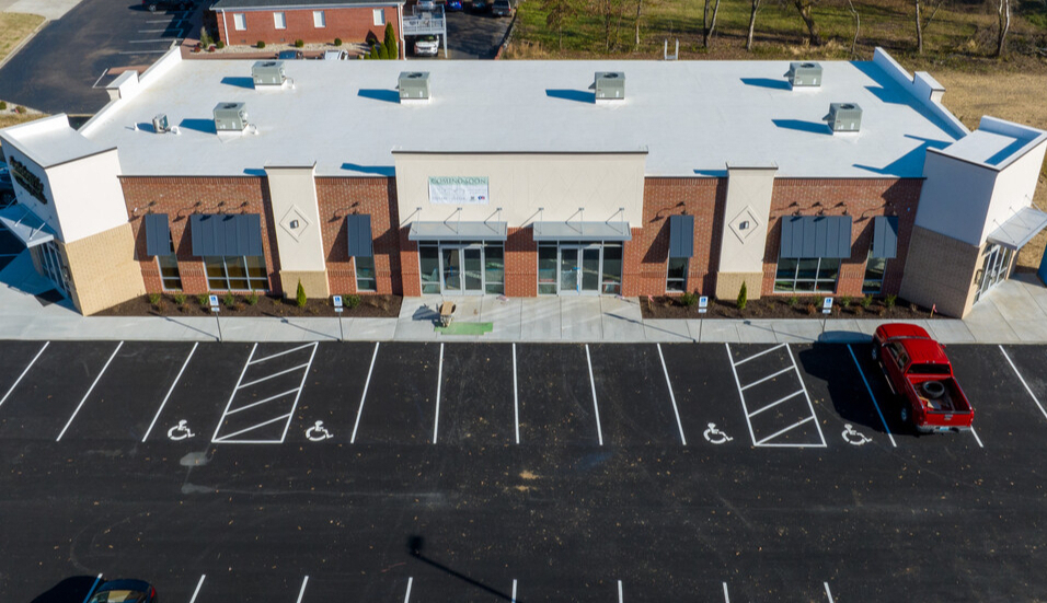 1713 State Route 121 N, Murray, KY for lease - Building Photo - Image 1 of 20