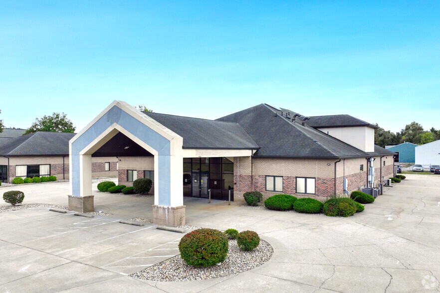 135 Hospital Ln, Terre Haute, IN for sale - Building Photo - Image 1 of 1