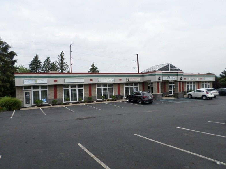 1140-1141 Quincy Ave, Dunmore, PA for lease - Building Photo - Image 3 of 3
