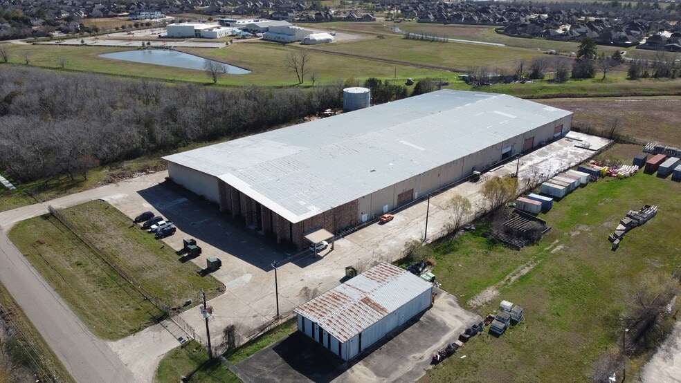 3702 Knapp Rd, Pearland, TX for lease - Commercial Listing Video - Image 2 of 16