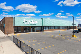 100% Leased | NNN Tenancy | By Demand Drivers - Parking Garage