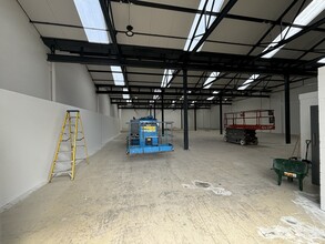 Sundon Park Rd, Luton for lease Interior Photo- Image 1 of 1