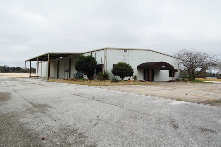 25143 FM 1488 Rd, Magnolia, TX for sale - Building Photo - Image 1 of 1