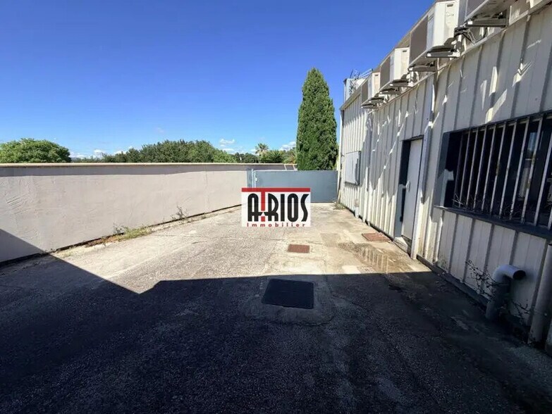 Flex in Carqueiranne for lease - Building Photo - Image 2 of 13