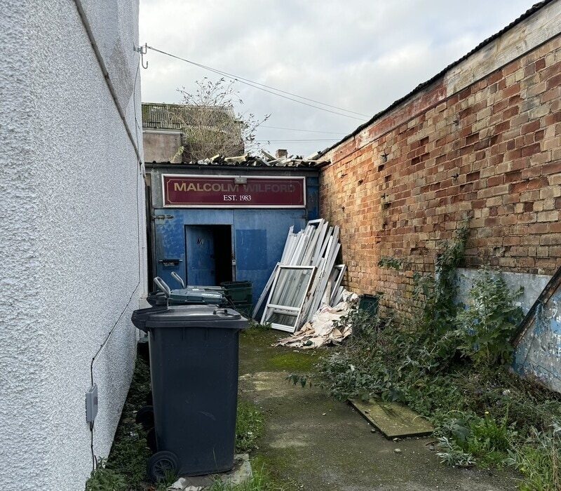 27 Coed Coch Rd, Colwyn Bay for sale Building Photo- Image 1 of 1