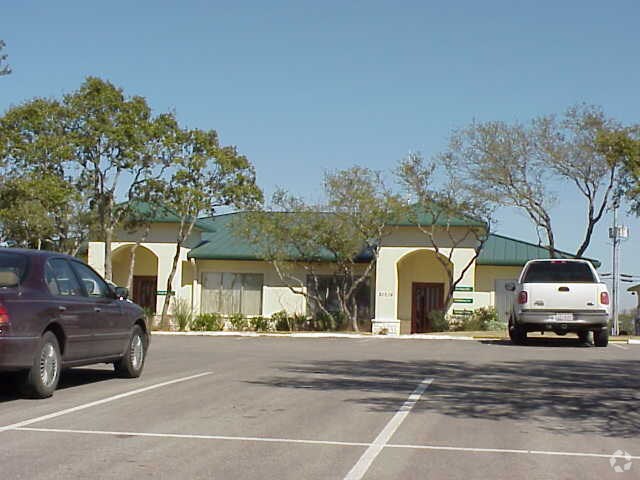 21714 Hardy Oak Blvd, San Antonio, TX for lease - Building Photo - Image 3 of 3