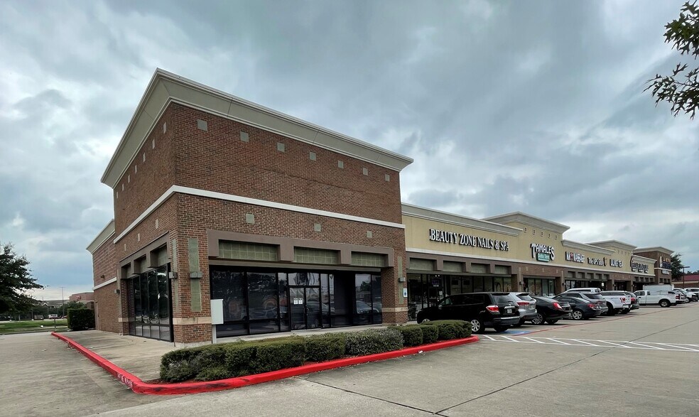 6031 Highway 6 N, Houston, TX 77084