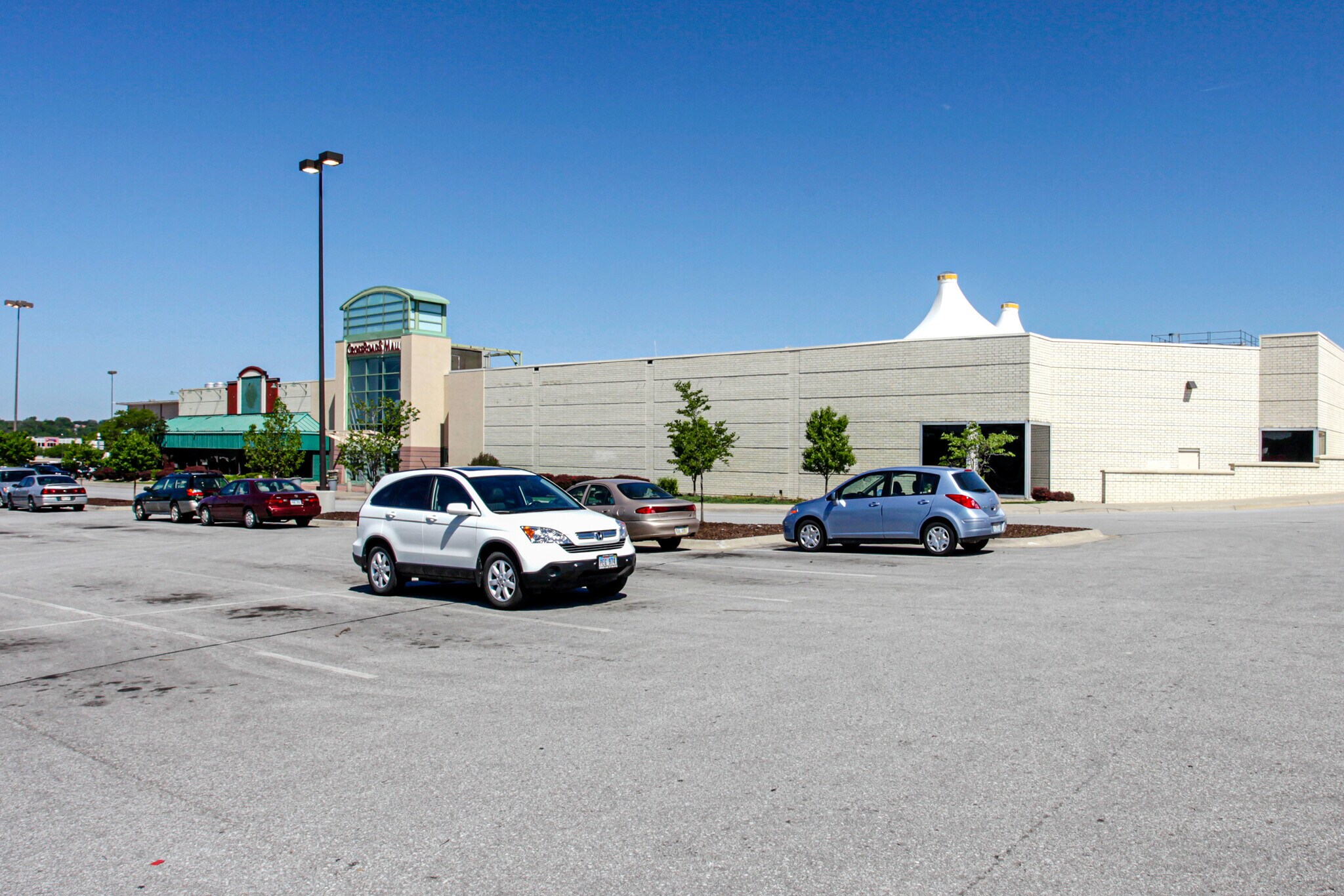 7400 Dodge St, Omaha, NE for sale Primary Photo- Image 1 of 1