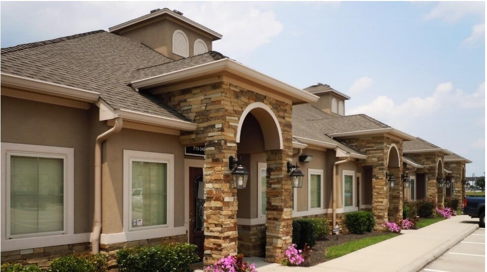 12234 Shadow Creek Pky, Pearland, TX for sale - Building Photo - Image 1 of 18